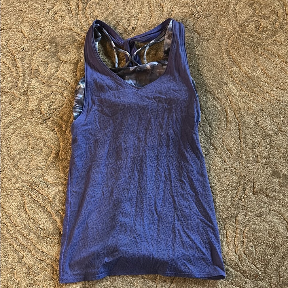 Girls Ivivva sports bra and top in 1